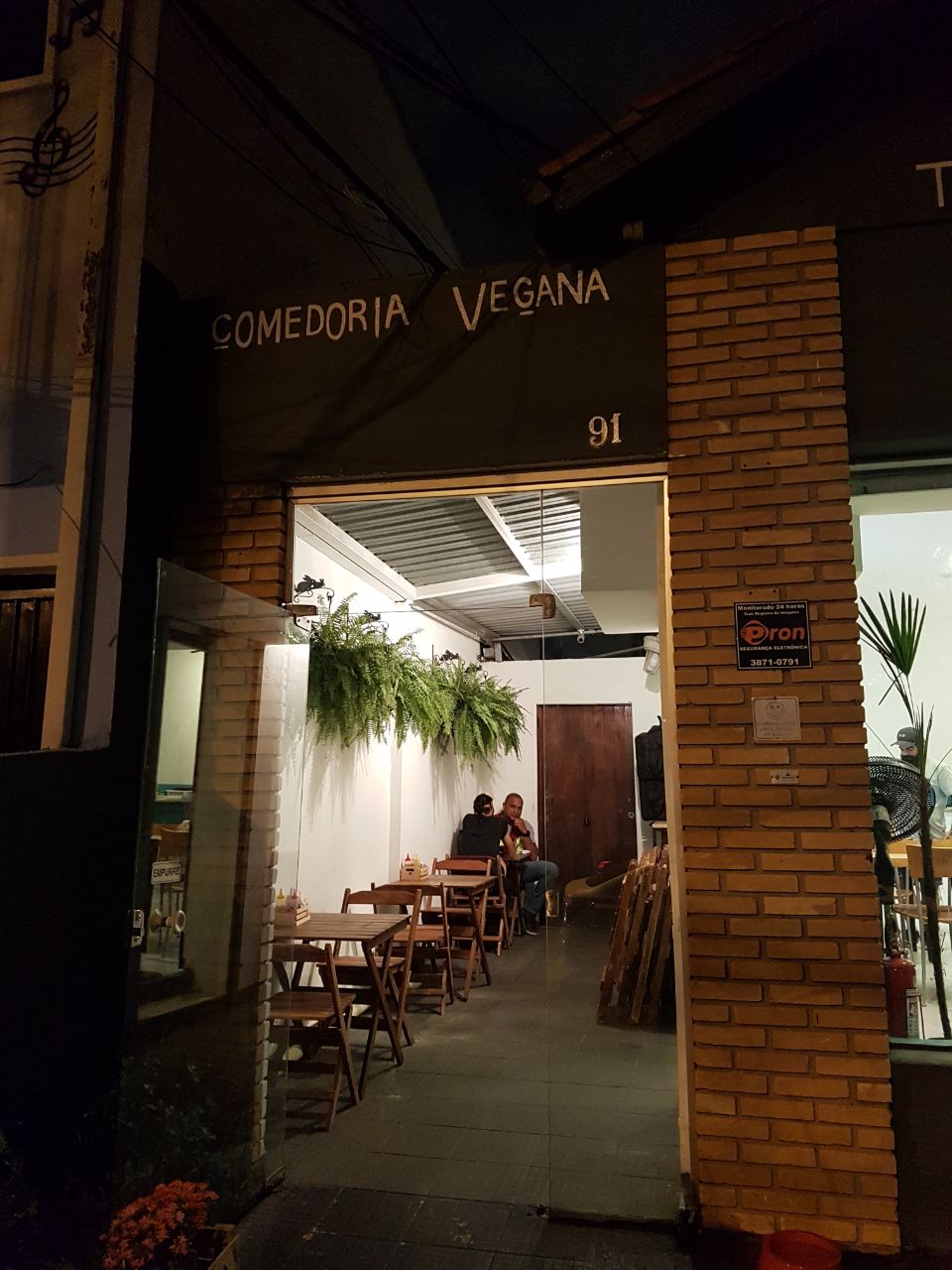 WhatsApp Image 2018-04-12 at 13.46.03 (3)